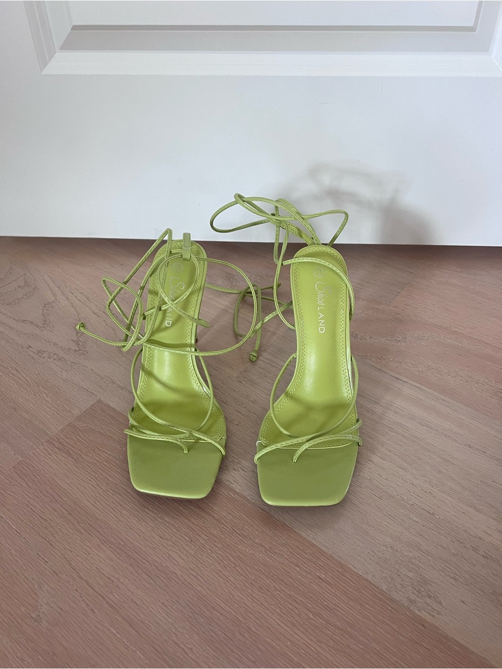 Shoe Land Lime Green Wrap Heels 9 Never worn!
